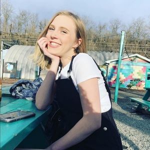 Meet your Posher, Emma